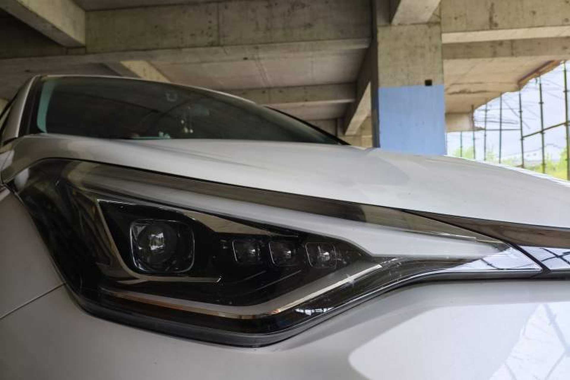 Used Toyota C-HR 2021 2.0L Luxury Edition Exterior 6