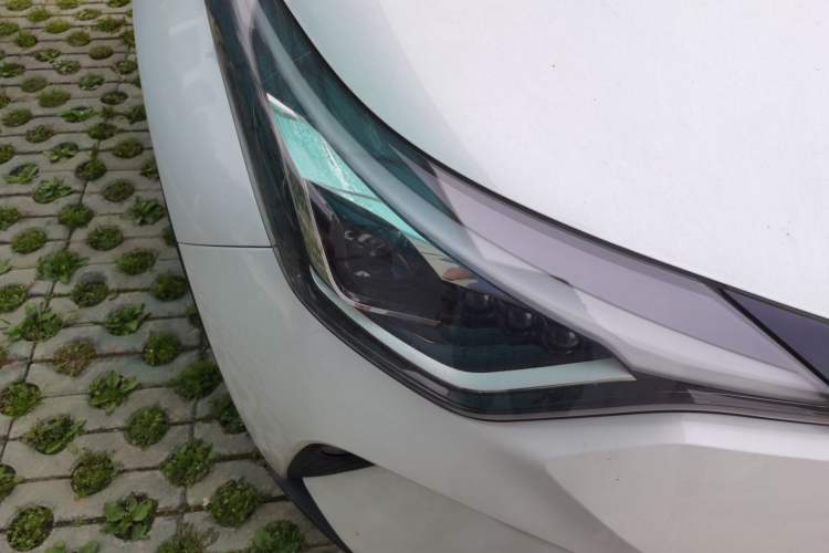 Used Toyota C-HR 2021 2.0L Luxury Edition Exterior 6