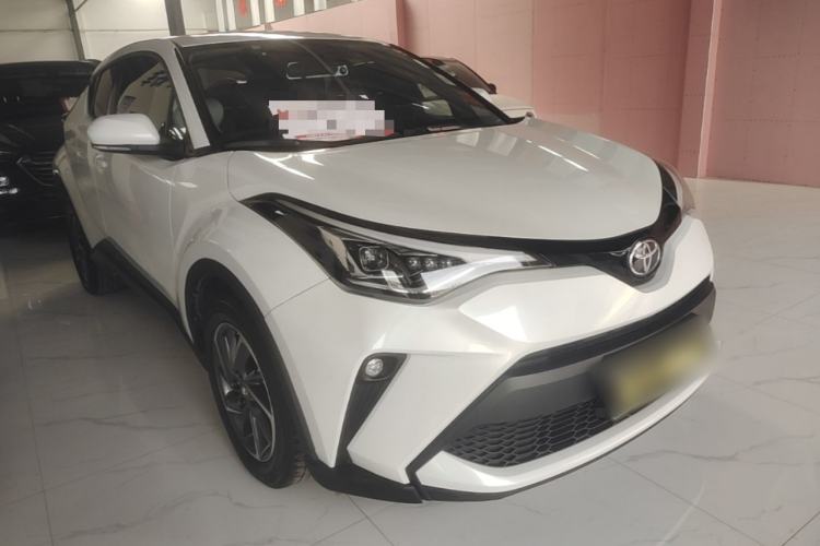 Used Toyota C-HR 2021 2.0L Luxury Edition Front Right 45 Deg