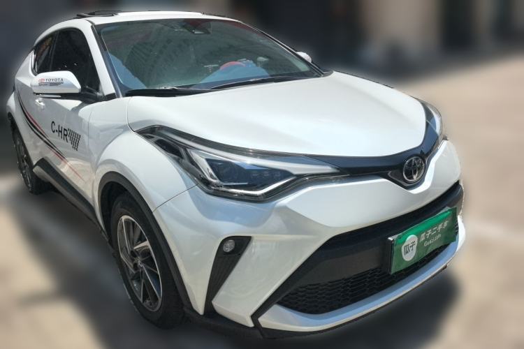 Used Toyota C-HR 2021 2.0L Luxury Edition Front Right 45 Deg
