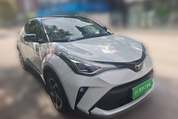 Used Toyota C-HR 2021 2.0L Luxury Edition Front Right 45 Deg