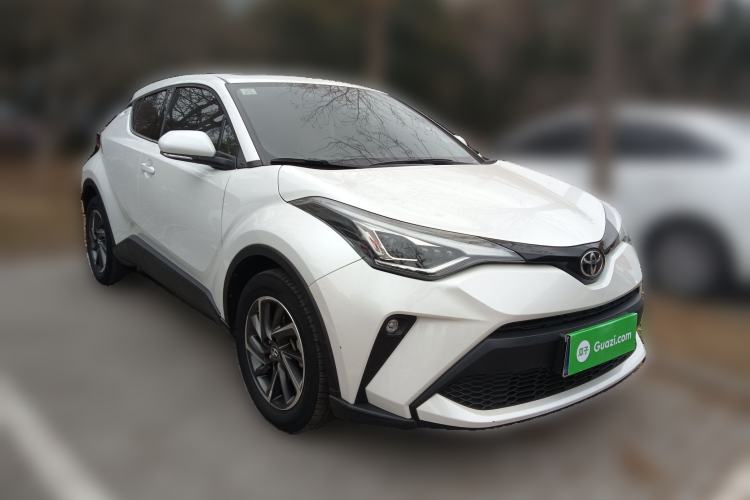 Used Toyota C-HR 2021 2.0L Luxury Edition Front Right 45 Deg