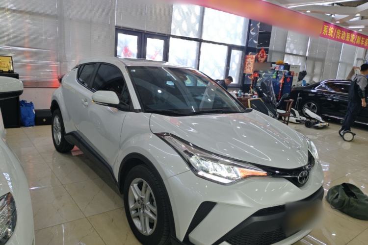 Used Toyota C-HR 2021 2.0L Comfort Edition Front Right 45 Deg