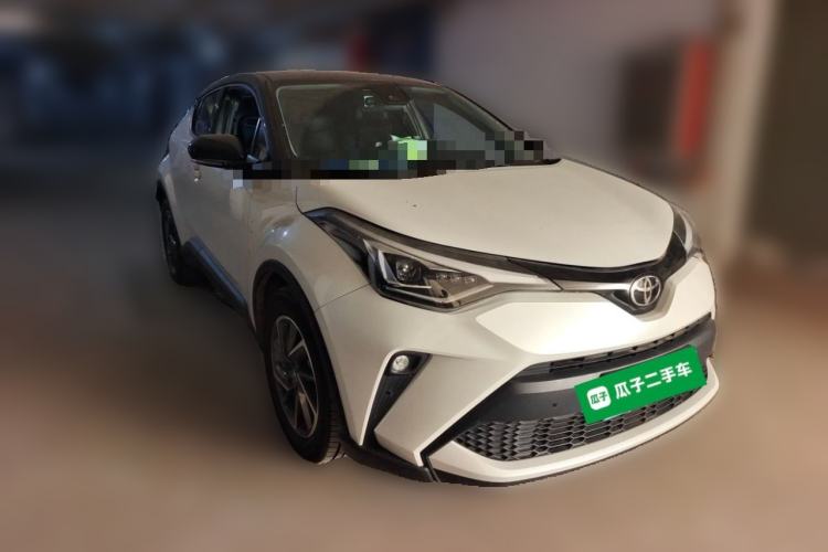 Used Toyota C-HR 2021 2.0L Luxury Edition Front Right 45 Deg