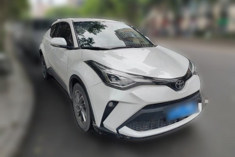 Used Toyota C-HR 2021 2.0L Luxury Edition Front Right 45 Deg