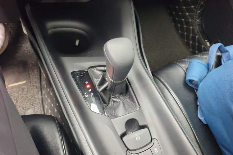 Used Toyota C-HR 2021 2.0L Comfort Edition Gear Lever
