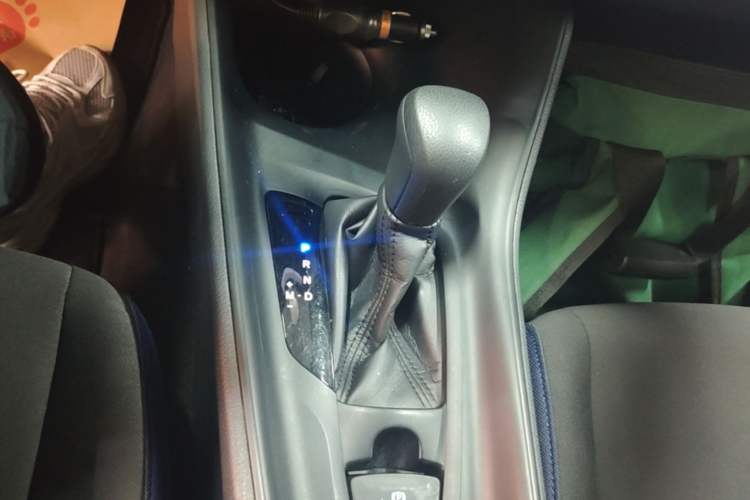 Used Toyota C-HR 2021 2.0L Comfort Edition Gear Lever