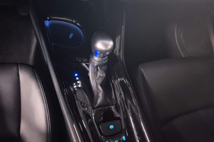 Used Toyota C-HR 2021 2.0L Luxury Edition Gear Lever
