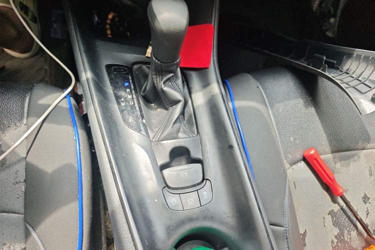 Used Toyota C-HR 2021 2.0L Comfort Edition Gear Lever