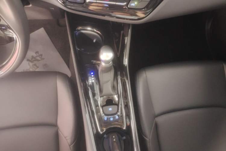 Used Toyota C-HR 2021 2.0L Luxury Edition Gear Lever