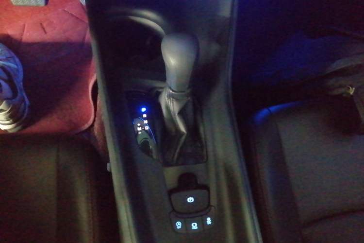 Used Toyota C-HR 2021 2.0L Comfort Edition Gear Lever