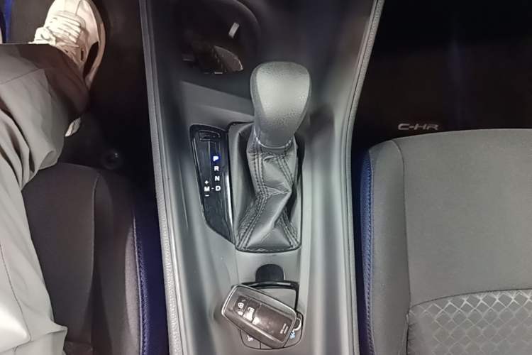 Used Toyota C-HR 2021 2.0L Comfort Edition Gear Lever