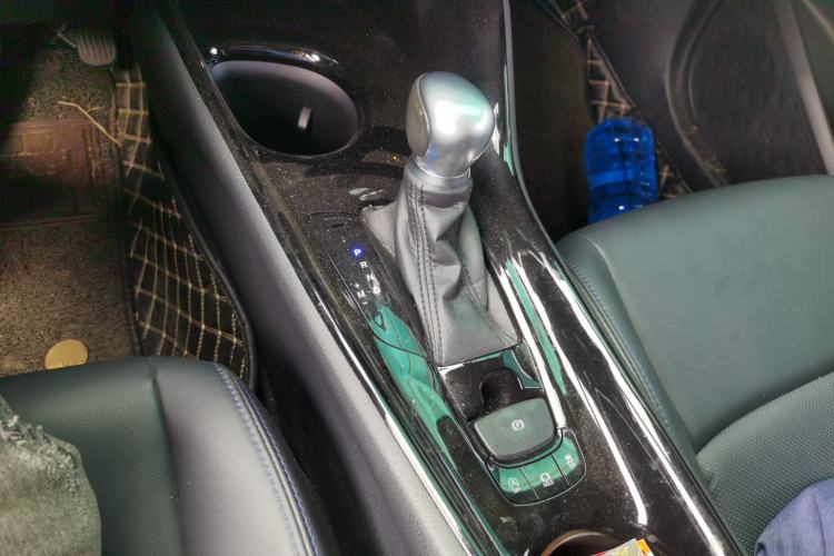 Used Toyota C-HR 2021 2.0L Luxury Edition Gear Lever