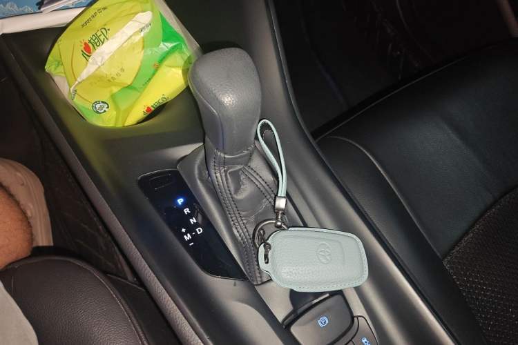 Used Toyota C-HR 2021 2.0L Comfort Edition Gear Lever