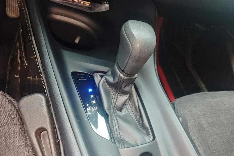 Used Toyota C-HR 2021 2.0L Comfort Edition Gear Lever