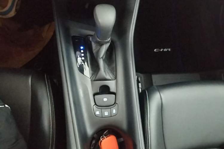 Used Toyota C-HR 2021 Dual-Motor 2.0L E-CVT Comfort Edition Gear Lever