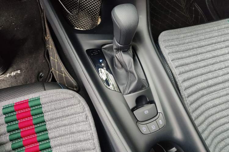 Used Toyota C-HR 2021 2.0L Comfort Edition Gear Lever