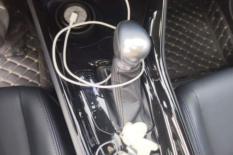 Used Toyota C-HR 2021 2.0L Luxury Edition Gear Lever