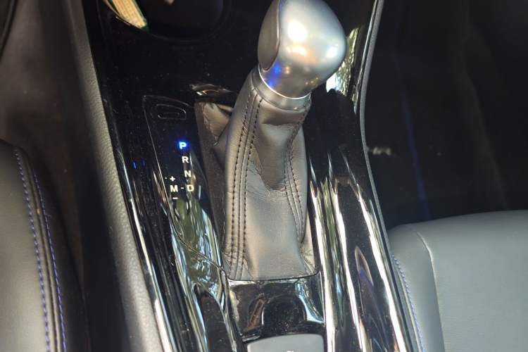 Used Toyota C-HR 2021 2.0L Luxury Edition Gear Lever