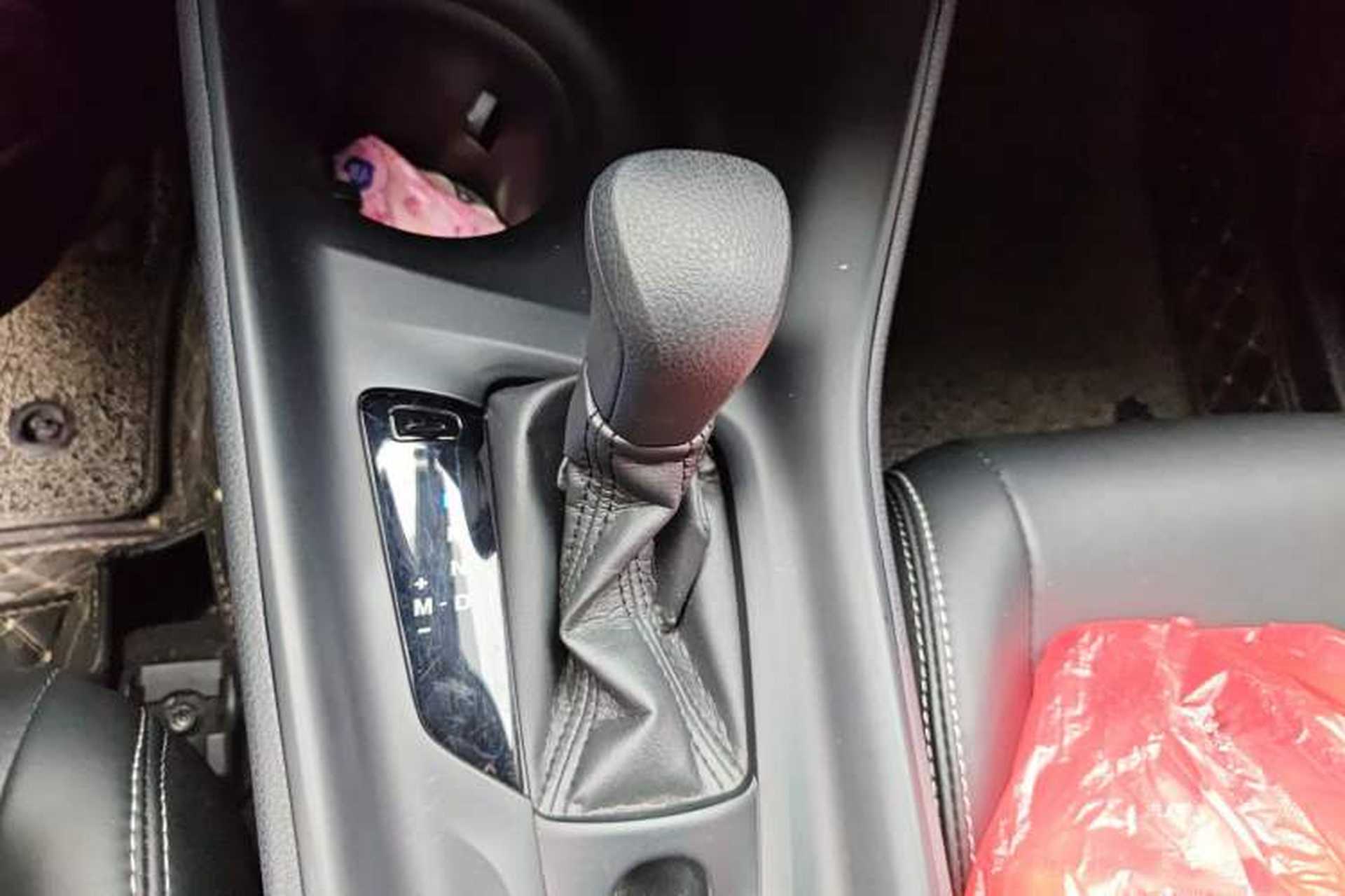 Used Toyota C-HR 2021 2.0L Comfort Edition Gear Lever