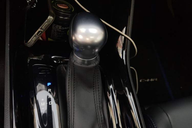 Used Toyota C-HR 2021 2.0L Luxury Edition Gear Lever