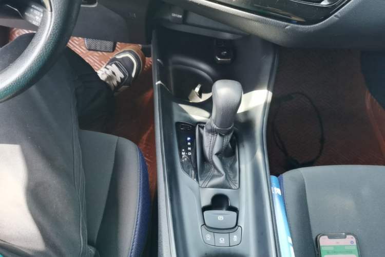Used Toyota C-HR 2021 2.0L Comfort Edition Gear Lever