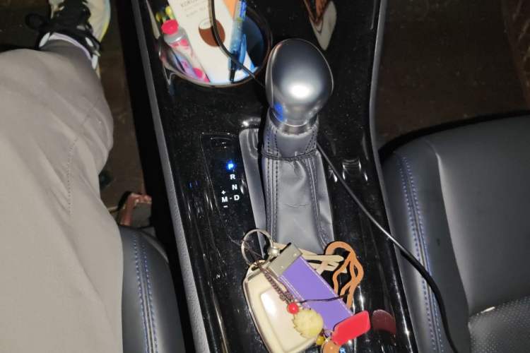 Used Toyota C-HR 2021 2.0L Luxury Edition Gear Lever