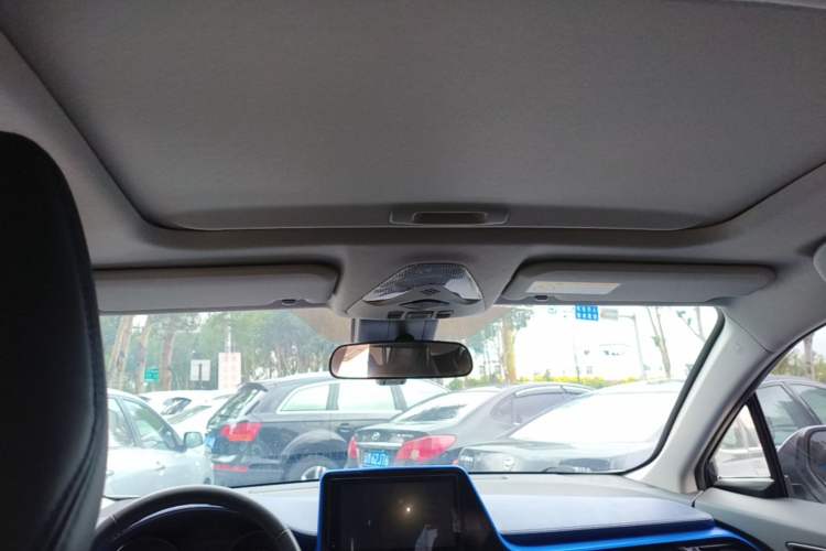Used Toyota C-HR 2021 2.0L Luxury Edition Headliner