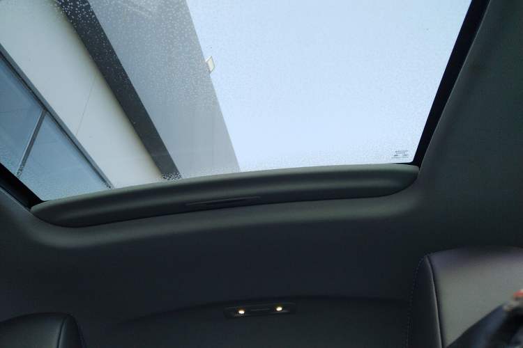 Used Toyota C-HR 2021 2.0L Luxury Edition Headliner