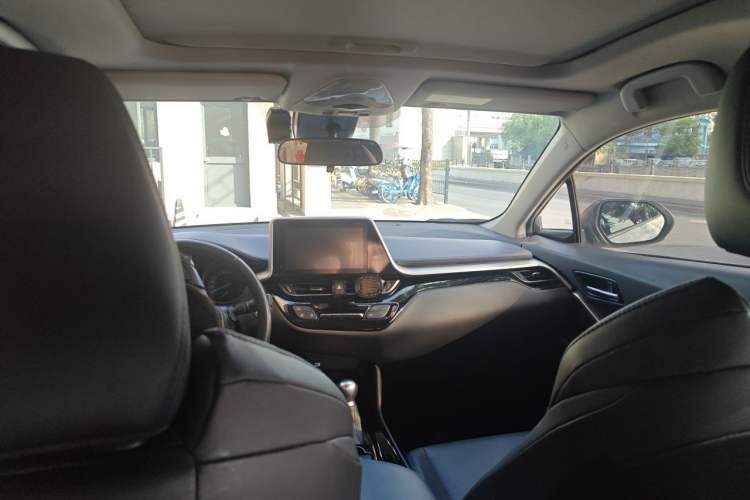 Used Toyota C-HR 2021 2.0L Luxury Edition Headliner