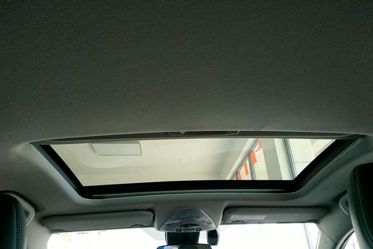 Used Toyota C-HR 2021 2.0L Luxury Edition Headliner