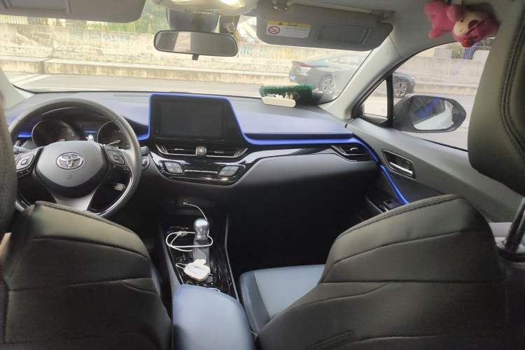 Used Toyota C-HR 2021 2.0L Luxury Edition Headliner