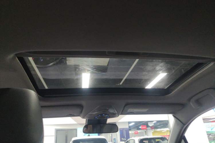 Used Toyota C-HR 2021 Dual-Motor 2.0L E-CVT Luxury Edition Headliner