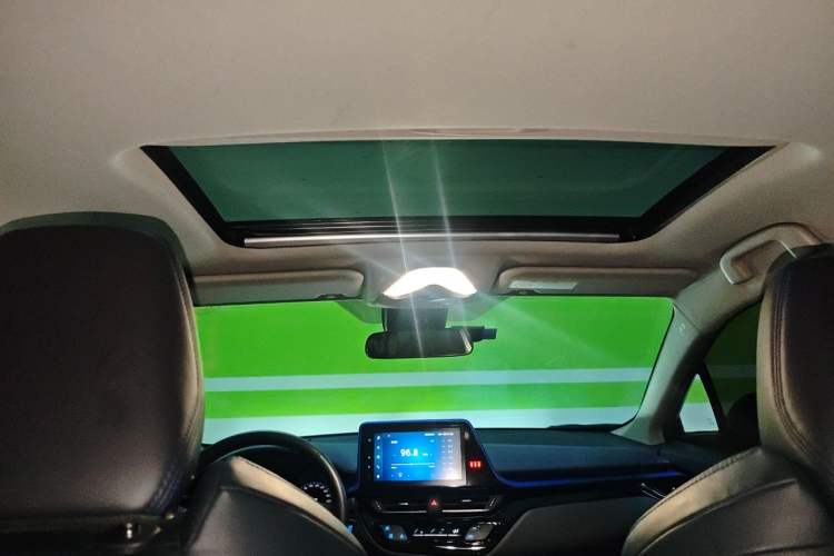 Used Toyota C-HR 2021 2.0L Comfort Edition Headliner