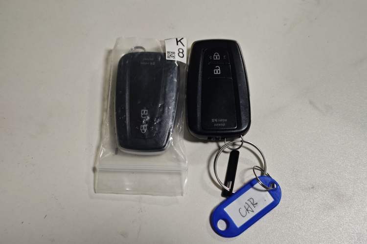 Used Toyota C-HR 2021 2.0L Comfort Edition Interior 1