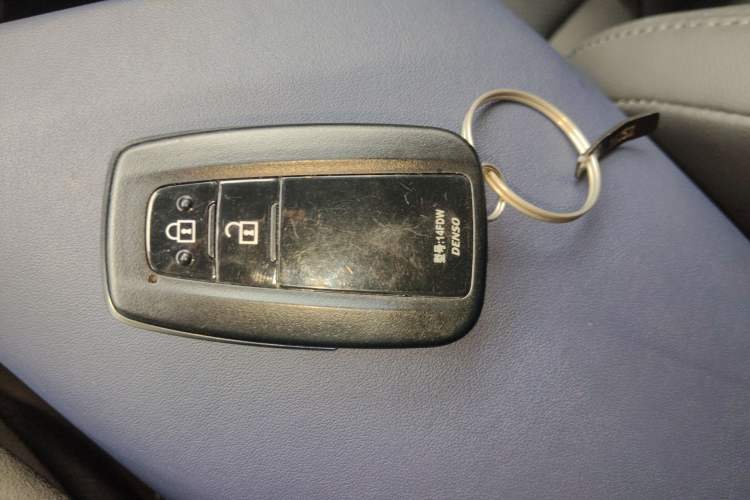 Used Toyota C-HR 2021 2.0L Luxury Edition Interior 1