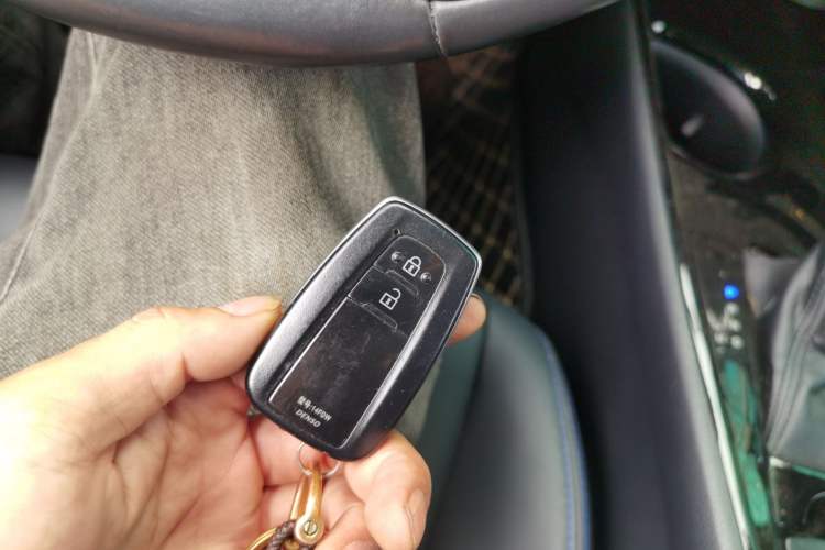 Used Toyota C-HR 2021 2.0L Luxury Edition Interior 1