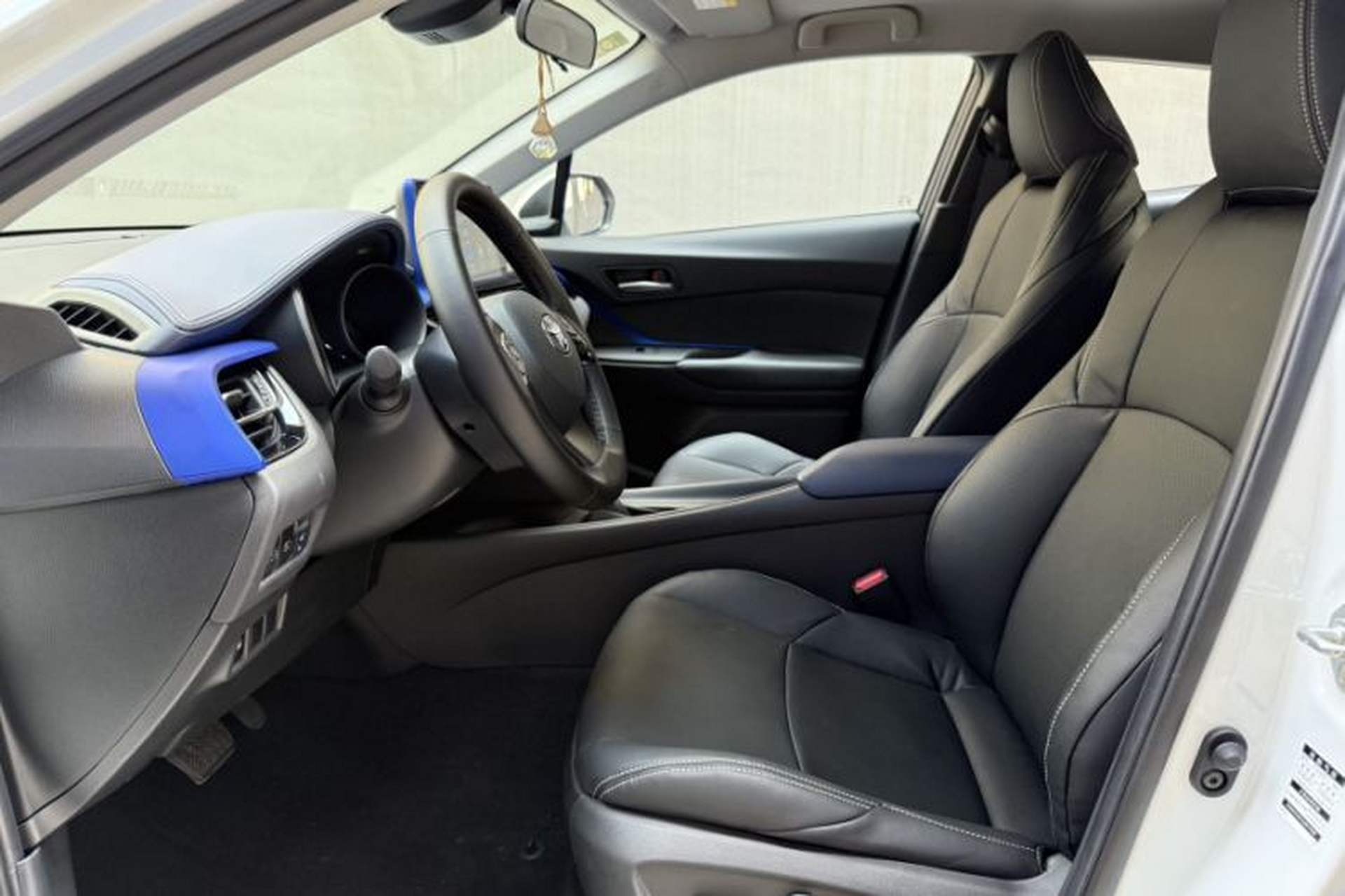 Used Toyota C-HR 2021 2.0L Comfort Edition Interior 2