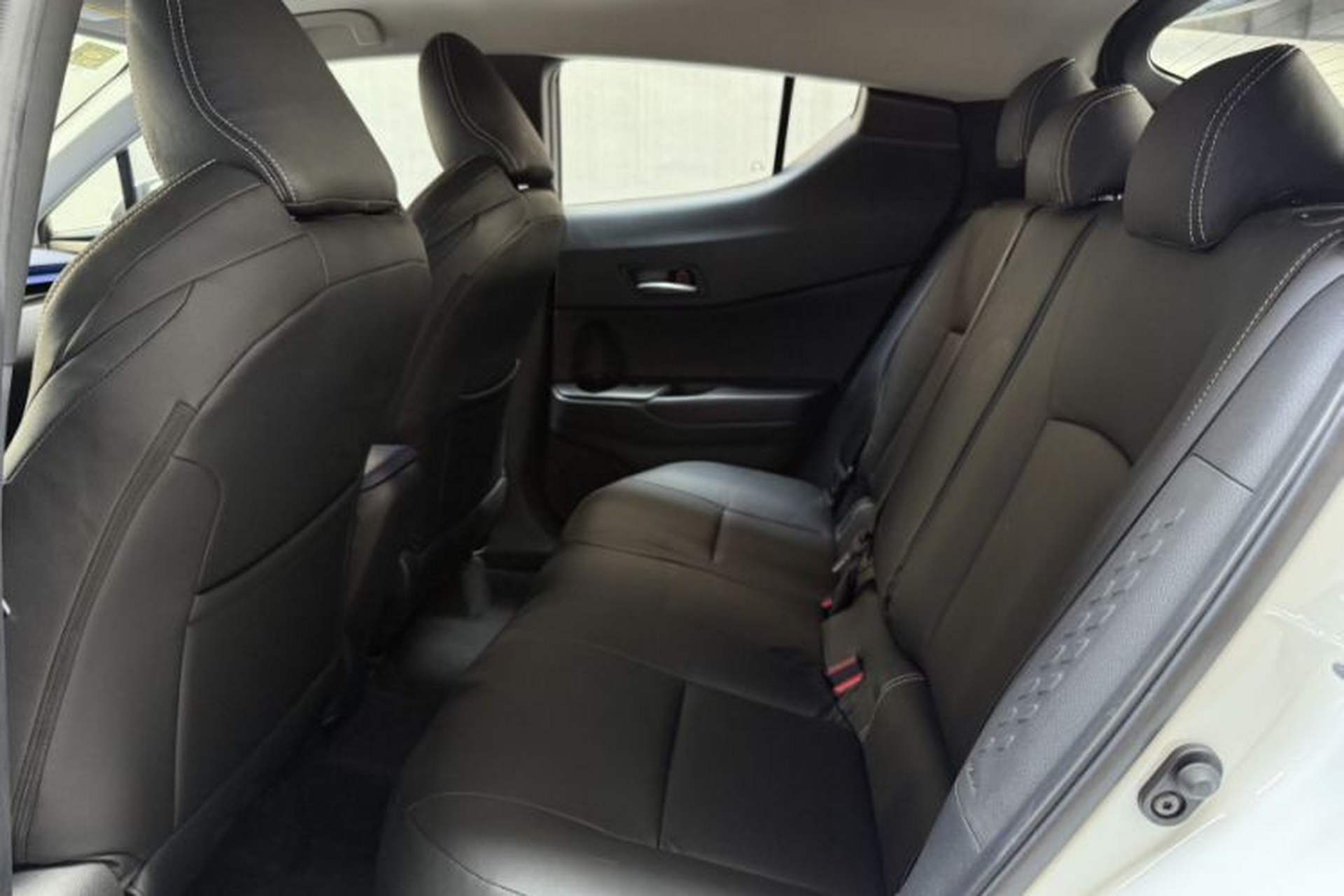 Used Toyota C-HR 2021 2.0L Comfort Edition Interior 3