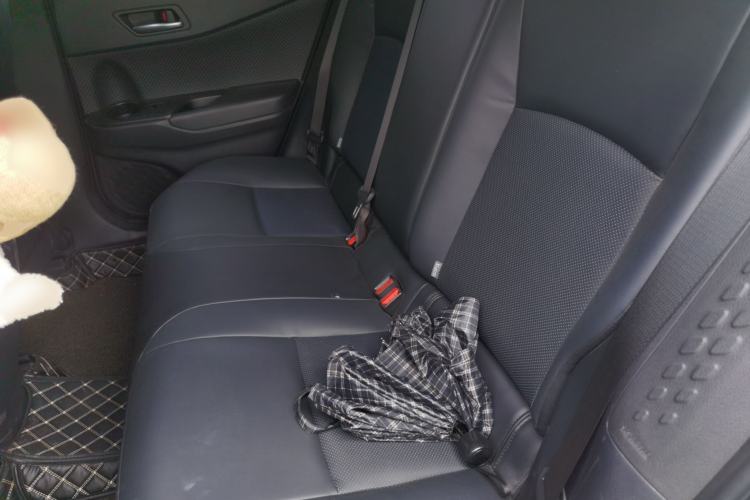 Used Toyota C-HR 2021 2.0L Luxury Edition Interior 4