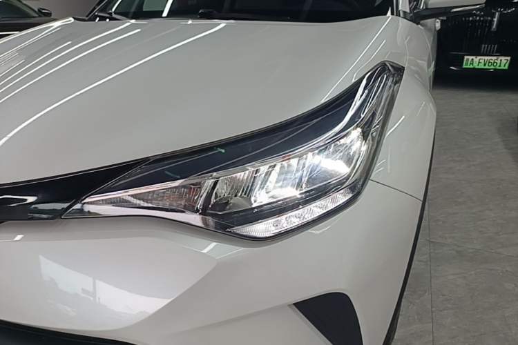 Used Toyota C-HR 2021 2.0L Comfort Edition Left Front Headlight