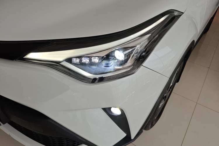 Used Toyota C-HR 2021 2.0L Luxury Edition Left Front Headlight