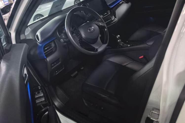 Used Toyota C-HR 2021 2.0L Luxury Edition Left Front Seat