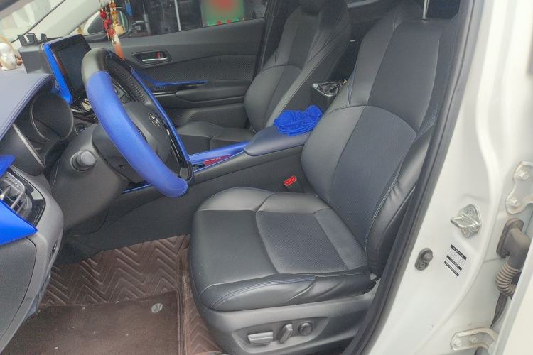 Used Toyota C-HR 2021 2.0L Luxury Edition Left Front Seat