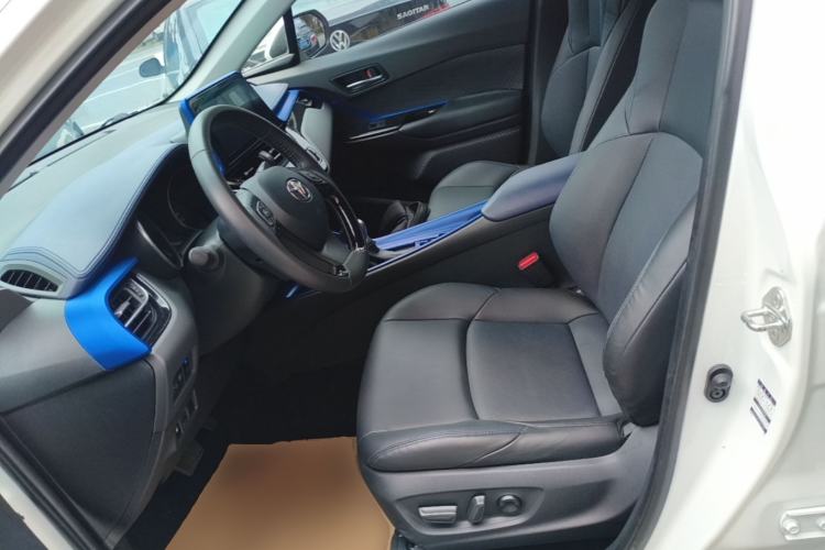 Used Toyota C-HR 2021 2.0L Luxury Edition Left Front Seat