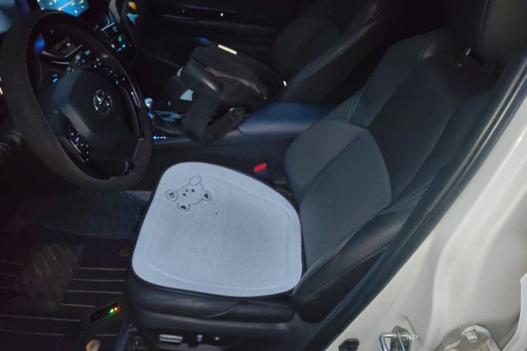 Used Toyota C-HR 2021 2.0L Luxury Edition Left Front Seat