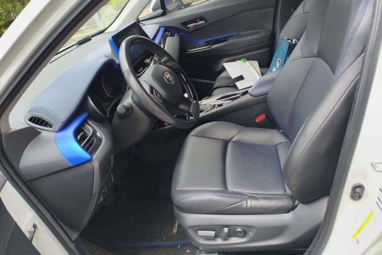 Used Toyota C-HR 2021 2.0L Luxury Edition Left Front Seat