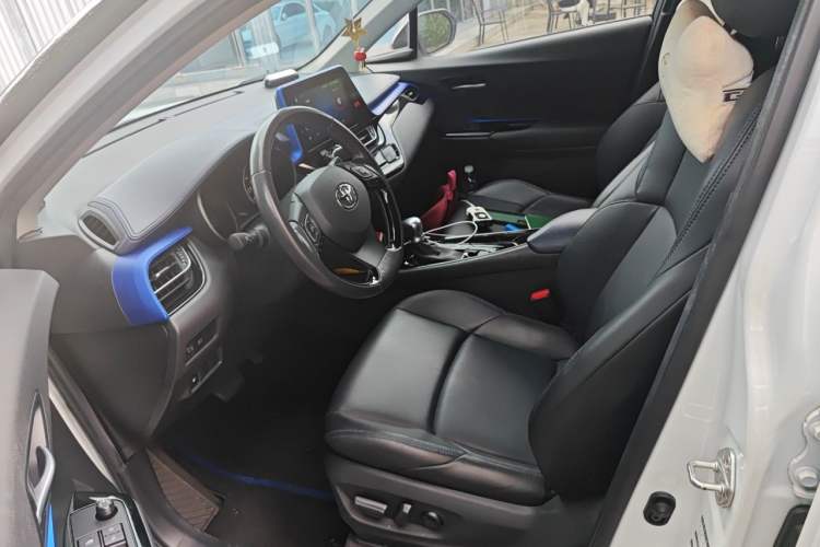Used Toyota C-HR 2021 2.0L Luxury Edition Left Front Seat