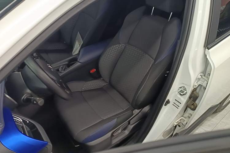 Used Toyota C-HR 2021 2.0L Comfort Edition Left Front Seat