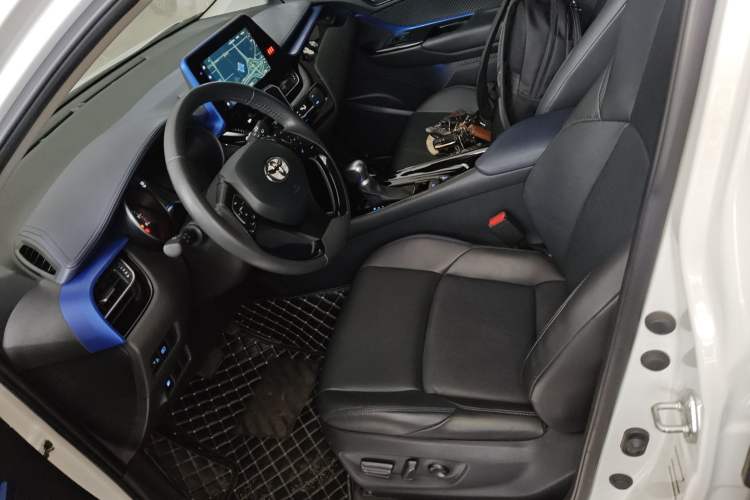 Used Toyota C-HR 2021 2.0L Luxury Edition Left Front Seat